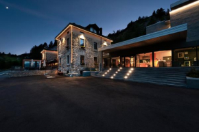 Отель Re Delle Alpi Resort & Spa  Ла Тюиль